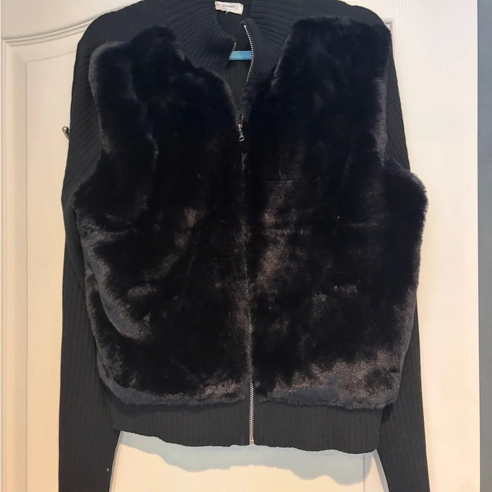 Black Faux Fur Women's Jacket - Picture 2 of 6